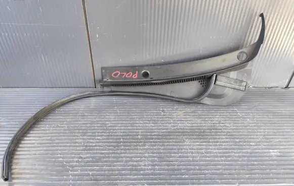 Volkswagen Polo VI Wiper trim 2GS819403
