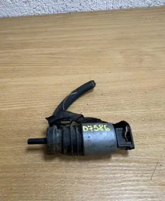 Mercedes-Benz E W210 Windscreen/windshield washer pump 0115450128 D7586
