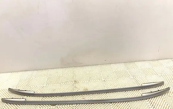Nissan Qashqai Roof bar rail 