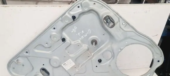 Rear door manual window regulator