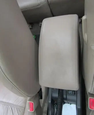 Nissan X-Trail T30 Armrest 