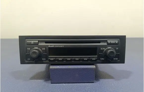 Audi A3 S3 A3 Sportback 8P Radio/CD/DVD/GPS head unit 8P0035186C