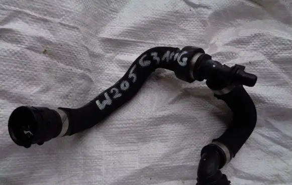 Mercedes-Benz C AMG W205 Engine coolant pipe/hose A2055010391