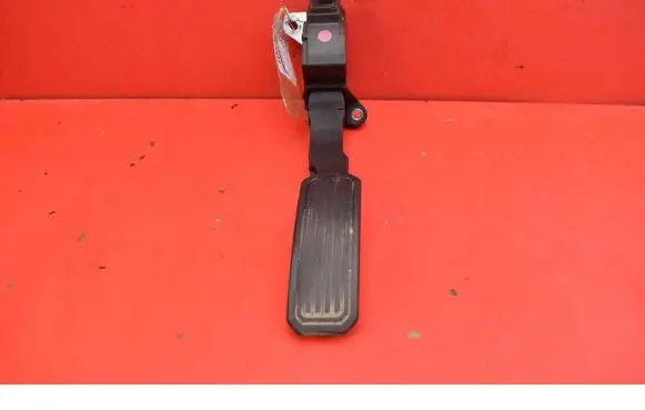 Toyota Avensis Verso Accelerator throttle pedal 7811002020