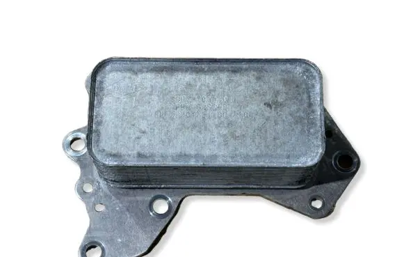 Mercedes-Benz CLS C257 Oil filter mounting bracket 3847103301