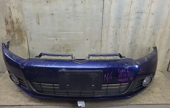 Volkswagen Golf VI Front bumper 