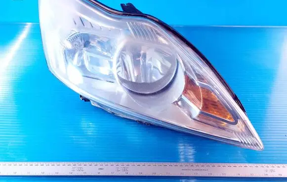 Ford Focus Headlight/headlamp 8M5113W029AE 11802
