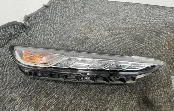 Hyundai Kona I Headlight/headlamp 92208-J90