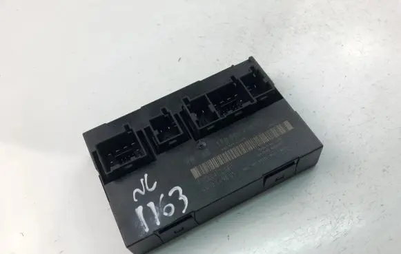 Volkswagen Touran I Central body control module 1K0959433CP