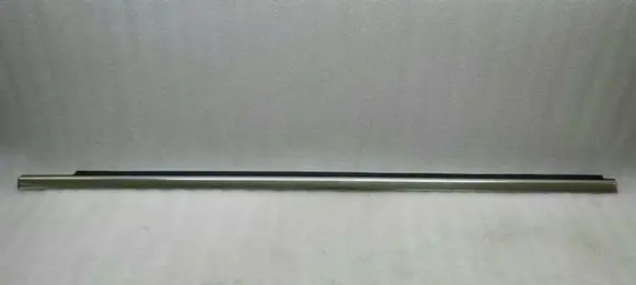 Mercedes-Benz C W204 Front door glass trim molding A2047252865