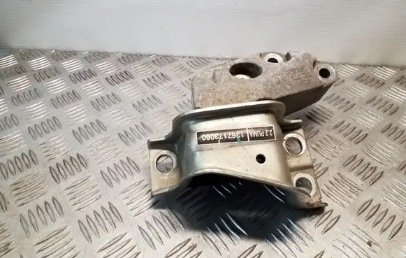 Peugeot Boxer Engine mount bracket 1367173080