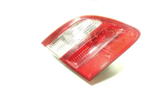 Tailgate rear/tail lights