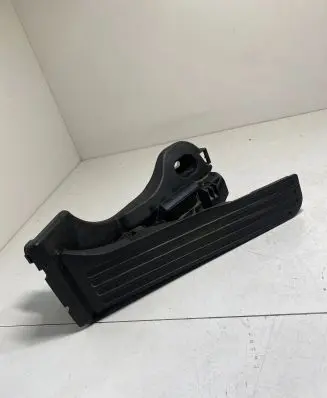 Volkswagen Touran I Accelerator throttle pedal 1T1721503E