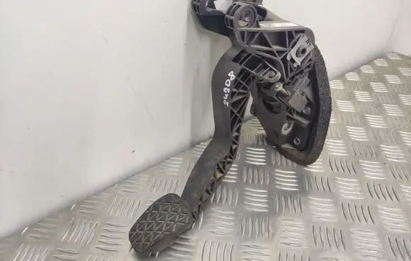 Clutch pedal
