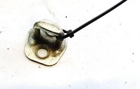 Renault Laguna II Rear door lock loop/hook striker 