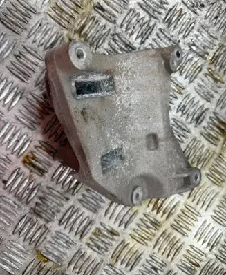 Fiat 500X A/C compressor mount bracket 55265523