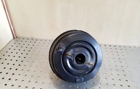 Subaru Outback Brake booster 38KG215T G215T