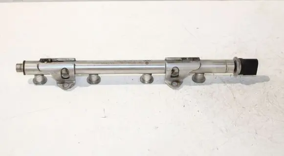 Volkswagen Golf VII Fuel main line pipe 04E133320D 06J906051F