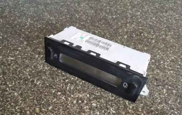 Citroen C3 Screen/display/small screen 9647409477