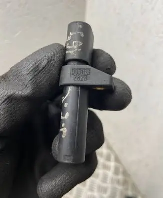 Jeep Grand Cherokee (WJ) Crankshaft position sensor 0031532828