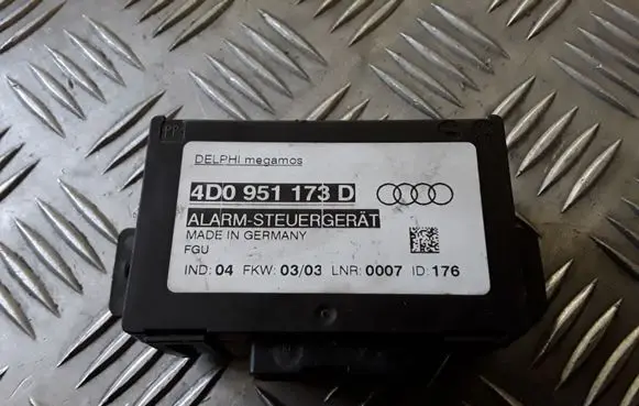 Audi A6 S6 C5 4B Alarm control unit/module 4D0951173D 748010101