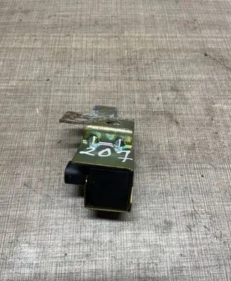 Mercedes-Benz ML W163 ESP acceleration yaw rate sensor A1635420618 1741135228 10098001181