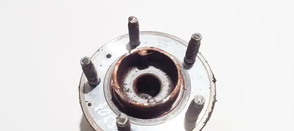 Chevrolet Orlando Rear wheel hub 13502873