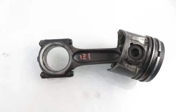Ford Kuga I Piston with connecting rod 085190