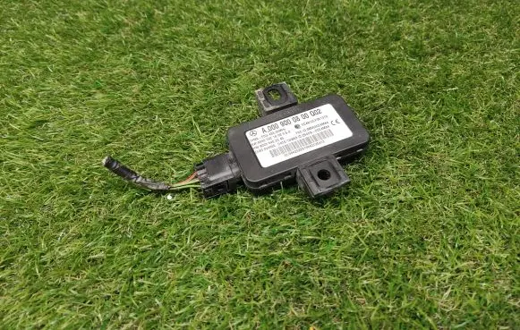 Mercedes-Benz E W212 Tire pressure control unit A0009000800 A0009021600