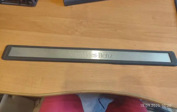 Mercedes-Benz E W211 Front sill trim cover A2116801435