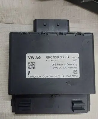 Audi A5 Sportback 8TA Voltage converter/converter module 8K0959663B 8K0959663