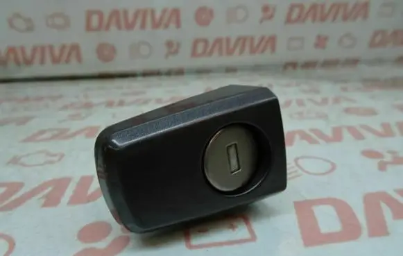 Chevrolet Orlando Front door lock 1255