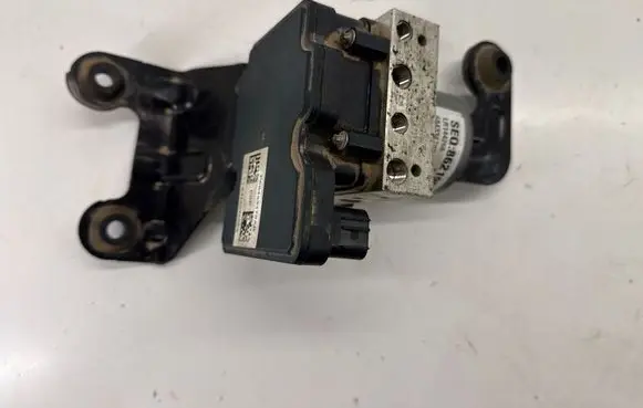 Chrysler Pacifica ABS Pump 68433479AB 68414159AA 68433479