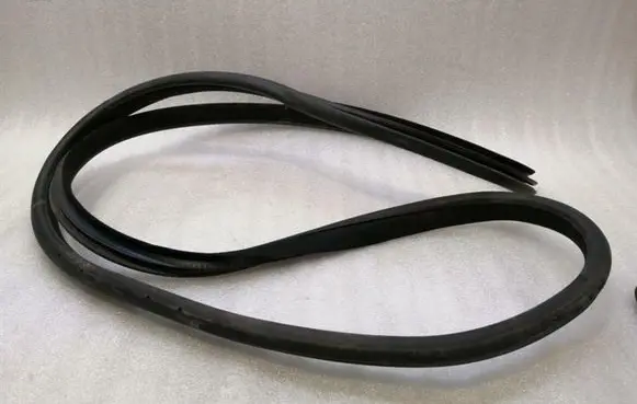 Mercedes-Benz S W222 Front door rubber seal A2226970151