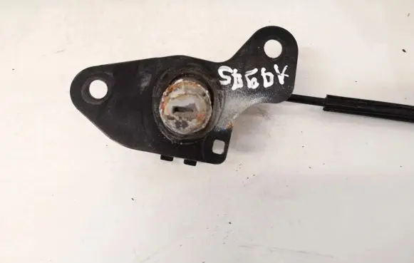 Volkswagen Jetta V Tailgate exterior lock 1t0827573