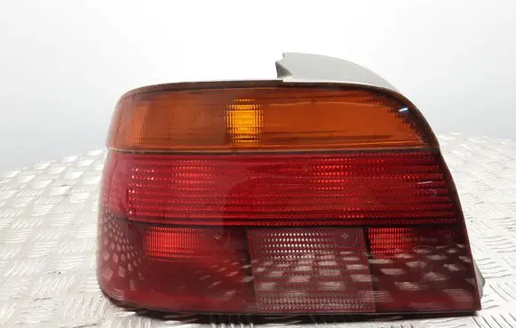 BMW 5 E39 Rear/tail lights 8358031