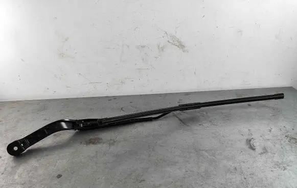 Land Rover Discovery Sport Front wiper blade arm LR064426