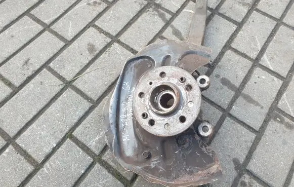 Mercedes-Benz ML W164 Front wheel hub