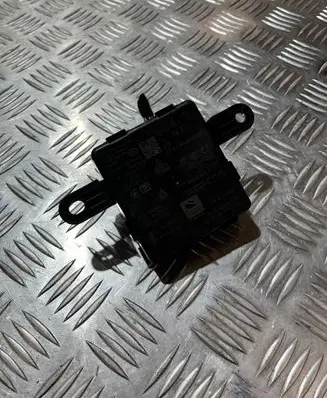 Volkswagen Golf VIII Keyless system antenna 5WA959436N