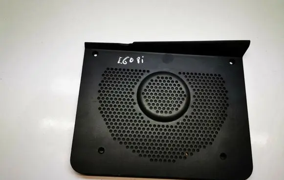 BMW 5 E60 E61 Subwoofer grill/trim 6919360