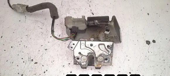 Ford Mondeo Mk III Front door lock 3s7143102