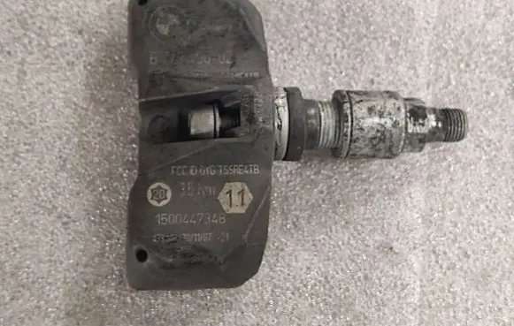 BMW X5 E70 Tire pressure sensor 6779490