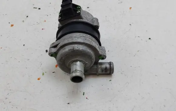 Audi A4 S4 B9 8W Electric auxiliary coolant/water pump 4H0965567A