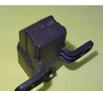 Ford Mondeo MK I Other relay 92GG14A267AB 05071010