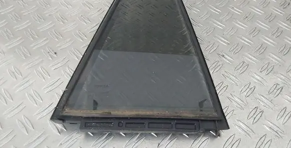 Toyota Verso Rear vent window glass 43R00101
