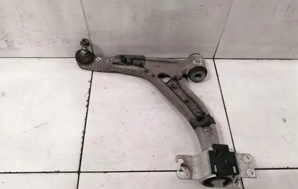 Mercedes-Benz GLA W156 Front control arm A1563300500