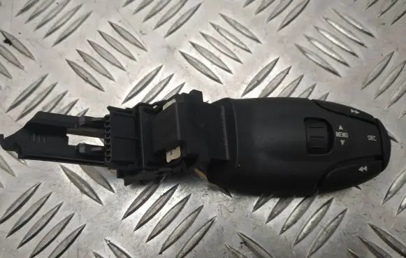 Peugeot 407 Sound control switch 9641796480