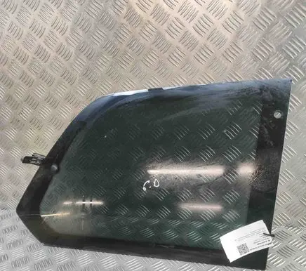 Isuzu D-Max Rear side window