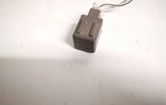 Nissan Primera Other relay 24330c9900