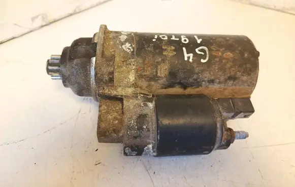 Volkswagen Golf IV Starter motor 0001125012